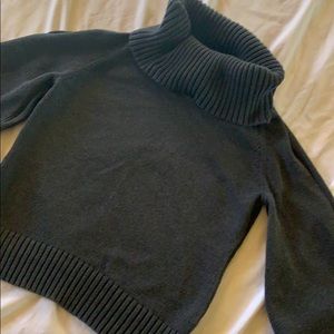 Cute gray/black sweater -